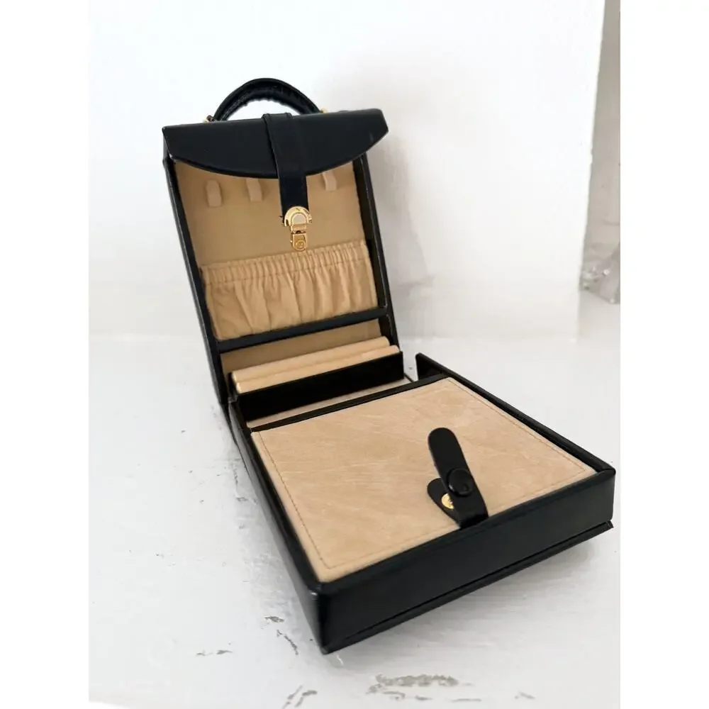 Wolf Designs Black Genuine Leather Jewelry Travel Case Kelly Style Gold Clasp